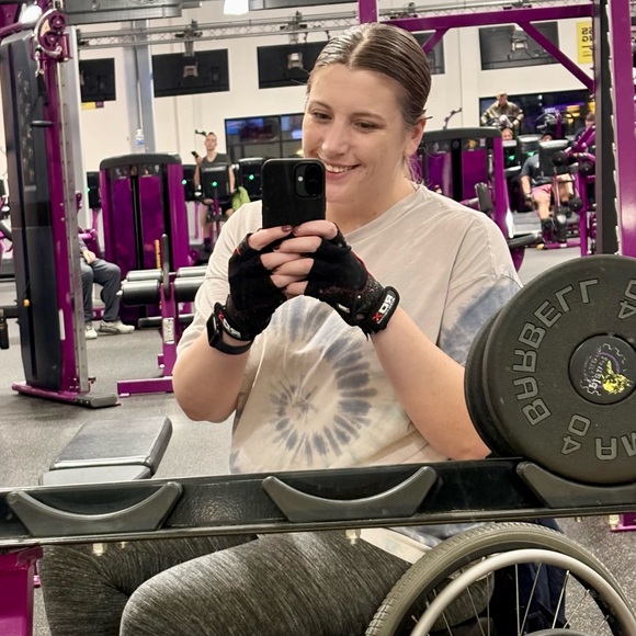 Hey y’all! Let me take a minute to introduce myself :) - Picture 2 of 2